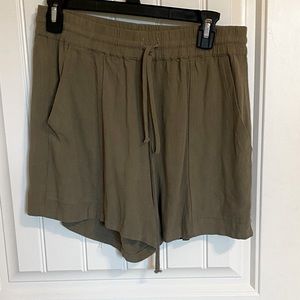 NEW Umgee Linen Blend Shorts